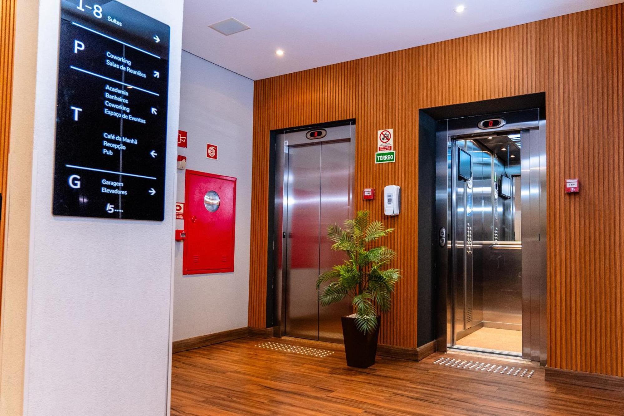 I5 Play Hotel アーグァス・クラーラス エクステリア 写真